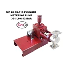 Pompa Dosing MP239112 SS-316 Plunger Metering Pump - 391 LPH 12 Bar 1